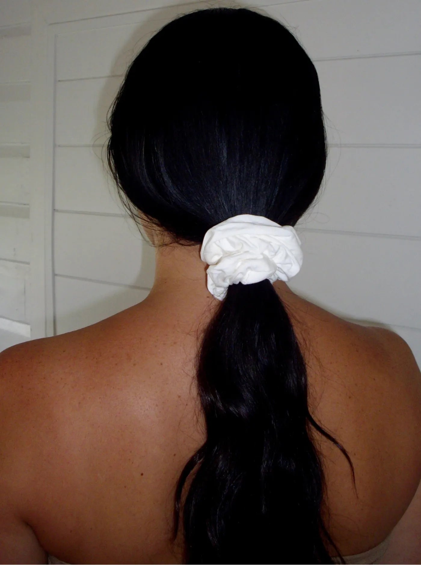 Dahlia Scrunchie