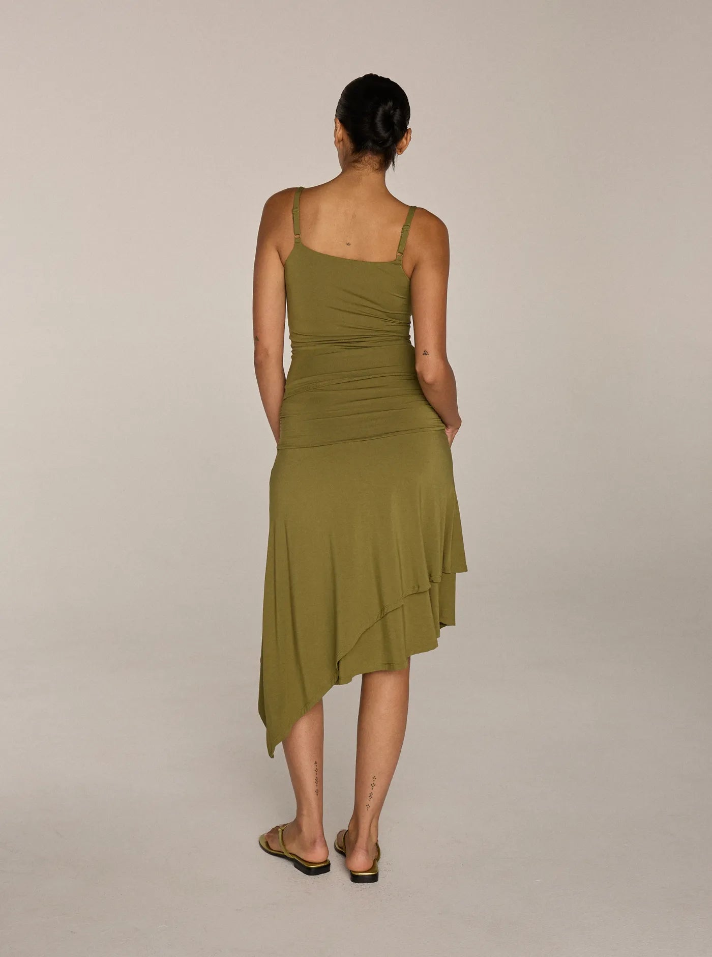 Pebble Singlet Olive