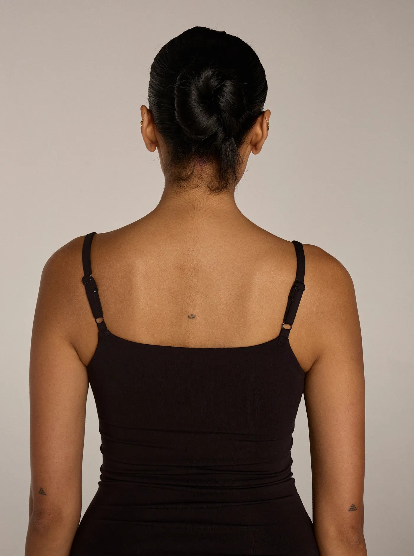 Pebble Singlet Charcoal