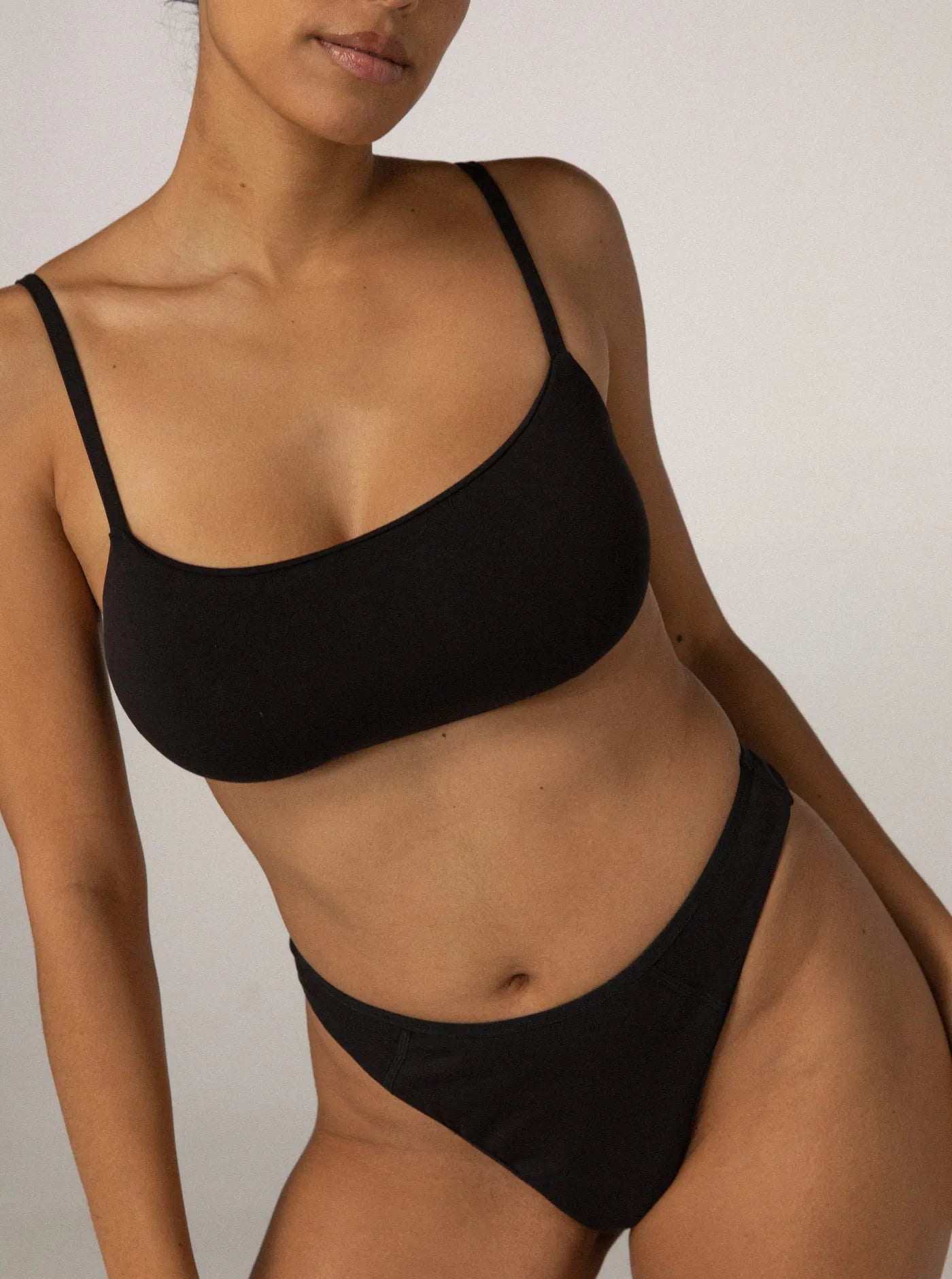 Leo High Cut Bra Charcoal