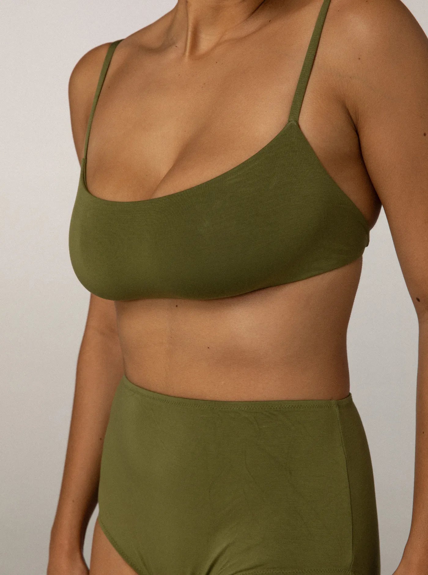 Leo High Cut Bra Olive