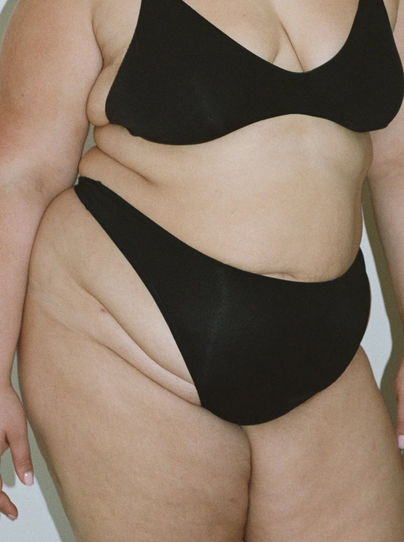 Moana High Waist G-String Charcoal