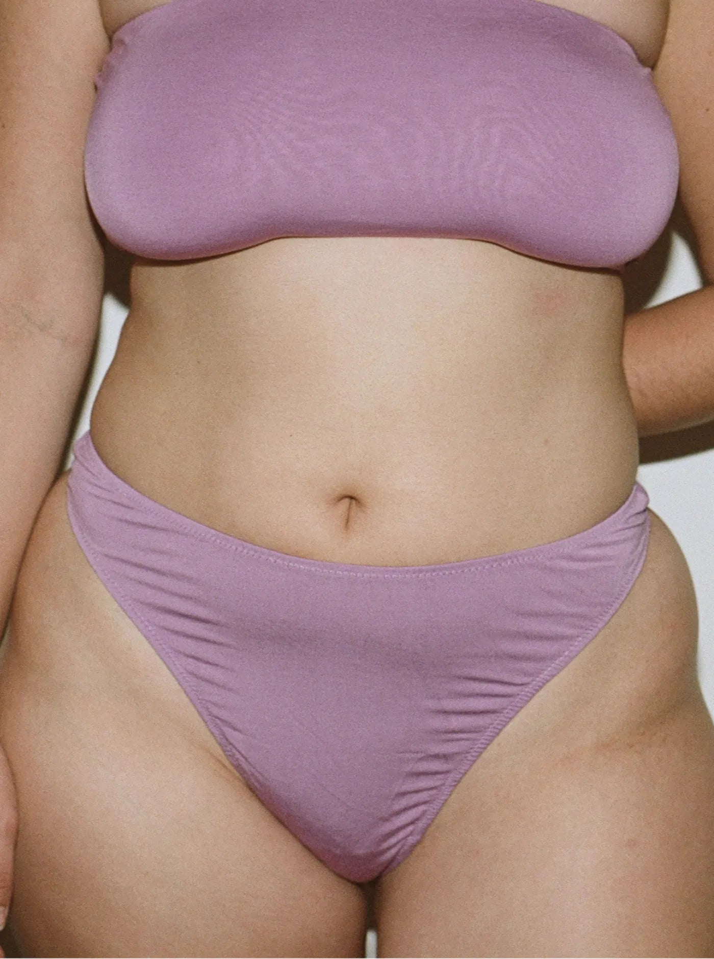 Moana High Waist G-String Plum