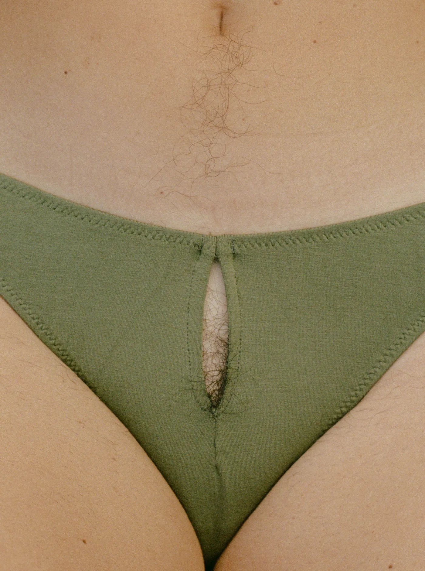 Real Bush G-String Olive
