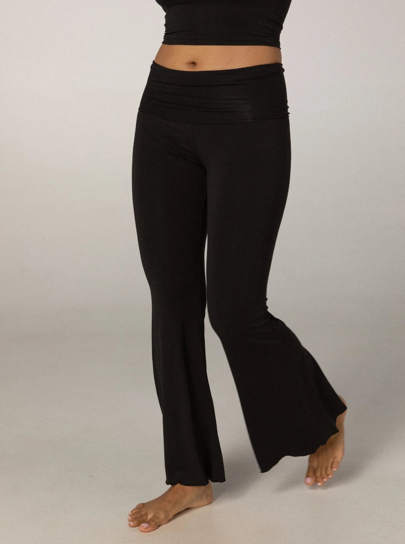 Mila Flares Charcoal